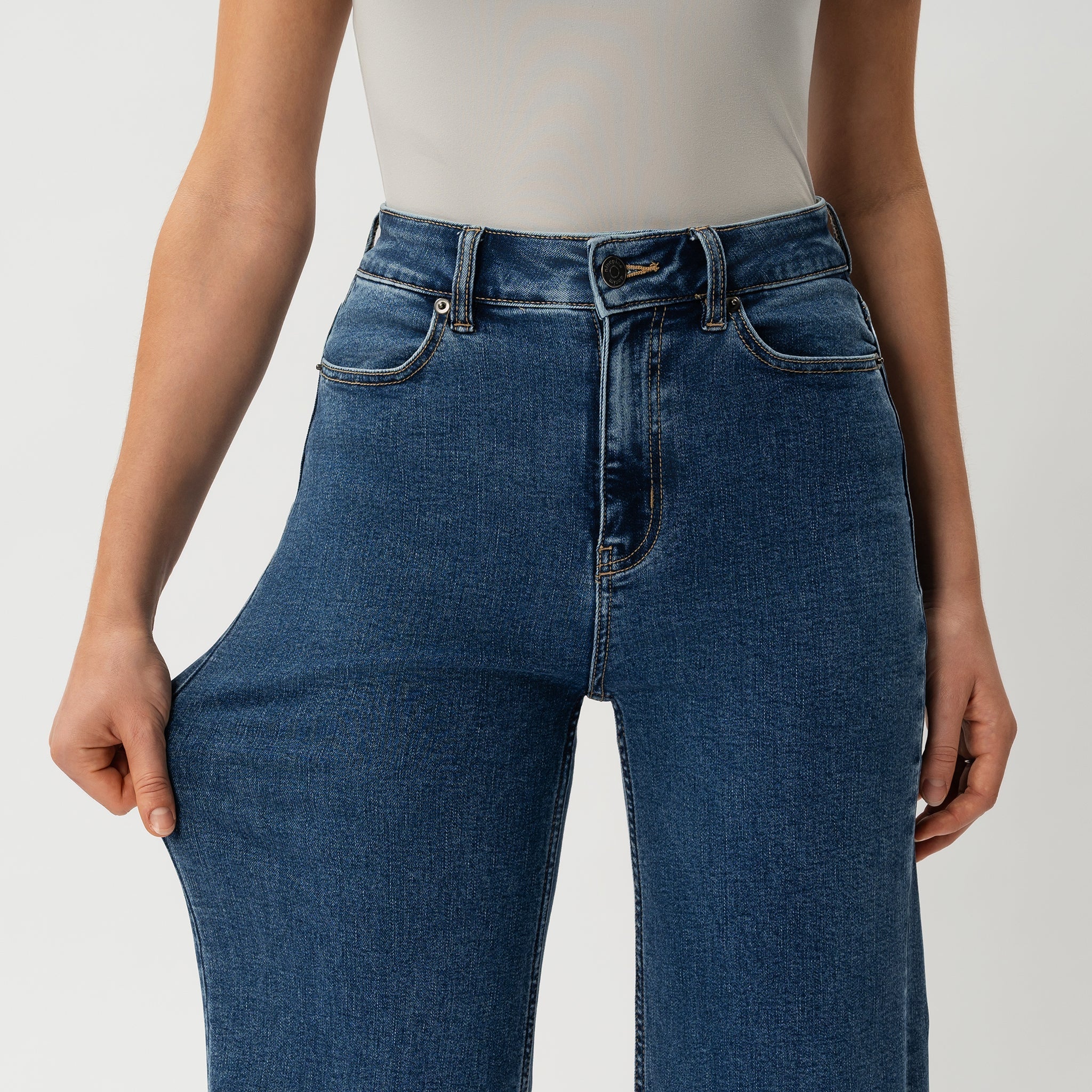 Relaxed ComfortDenim™ Jeans